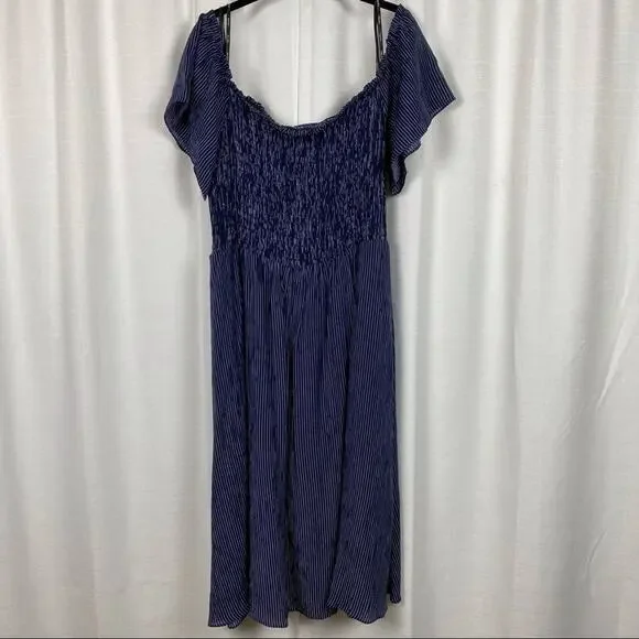 City Chic Blue&White Stripe Off The Shoulder Smocked Midi Dress Sz.L(20) - Picture 4 of 13